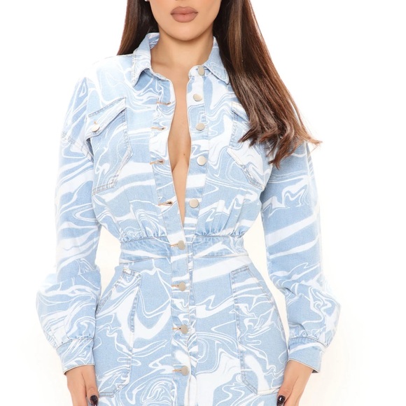 NWT Fashion Nova Dreamy Denim Looks Dress XS Full button down Pockets Brand new - Picture 2 of 16